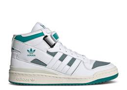 Adidas: Белые кроссовки  Equipment