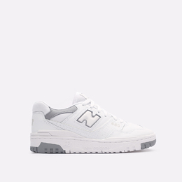 New Balance: Белые кроссовки 550