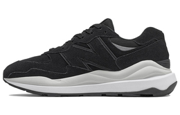 New Balance: Чёрные кроссовки 5740