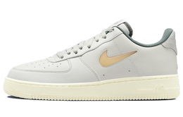 Nike: Светлые кроссовки  Air Force 1 Low