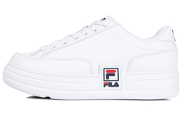 Fila: Белые кроссовки 