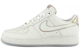 Nike: Бежевые кроссовки Air Force 1 Low