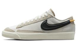 Nike: Светлые кроссовки  Blazer Low 77