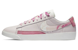 Nike: Розовые туфли Blazer Low