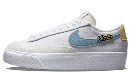 Nike: Синий жакет Blazer Low