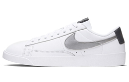 Nike: Белый жакет Blazer Low LE