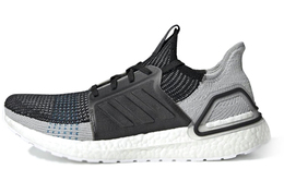 Adidas: Кроссовки  UltraBoost 19