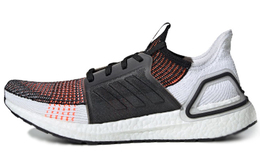 Adidas: Кроссовки  UltraBoost 19