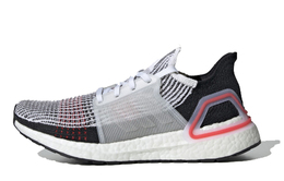 Adidas: Кроссовки  UltraBoost 19