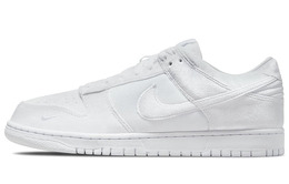 Nike: Белые кроссовки  Dunk Low