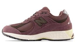 New Balance: Кроссовки 2002R