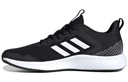 Adidas: Кроссовки 