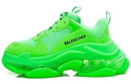 Balenciaga: Зелёные кроссовки  Triple S