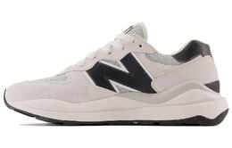 New Balance: Кроссовки 5740