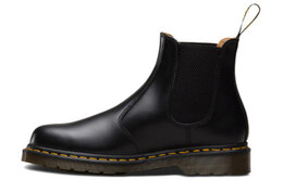 Dr. Martens: Чёрные ботинки 2976