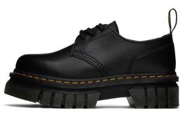 Dr. Martens: Чёрные туфли