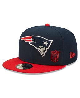NEW ERA: Тёмная кепка 