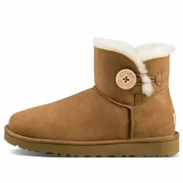 UGG: Угги Classic Mini