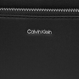 Calvin Klein: Чёрная сумка