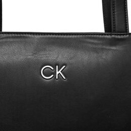 Calvin Klein: Чёрная сумка