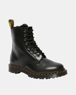 Dr. Martens: Чёрные ботинки 