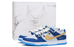 Nike: Кроссовки  Dunk Low