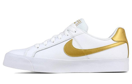 Nike: Белые кроссовки  Court Royale AC