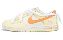 Nike: Оранжевые кроссовки  Dunk Low