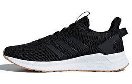 Adidas: Кроссовки 