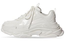 Balenciaga: Белые кроссовки  Triple S