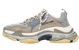 Balenciaga: Серые кроссовки  Triple S