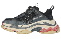 Balenciaga: Чёрные кроссовки  Triple S