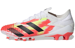 Adidas: Кроссовки  Predator