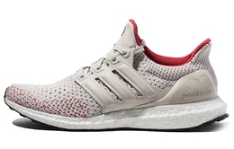 Adidas: Кроссовки 