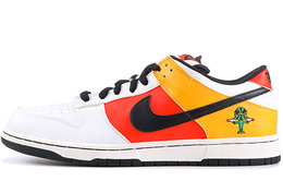 Nike: Кроссовки  SB Dunk Low Pro