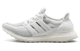 Adidas: Кроссовки 