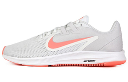 Nike: Кроссовки 