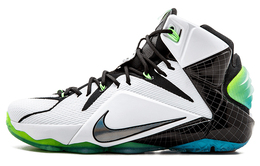 Nike: Кроссовки  Lebron 12