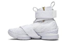 Nike: Кроссовки  Lebron 15