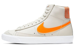 Nike: Светлые кроссовки  Blazer Mid 77