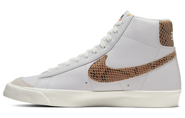 Nike: Белые кроссовки  Blazer Mid 77 Vintage