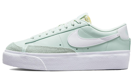 Nike: Зелёный жакет  Blazer Low