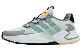Adidas: Кроссовки 