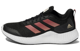 Adidas: Кроссовки 