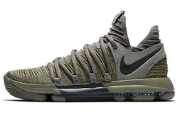 Nike: Кроссовки 