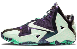 Nike: Кроссовки  Lebron 11