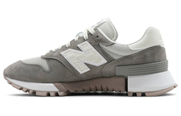 New Balance: Кроссовки  1300