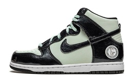 Nike: Кроссовки  Dunk High