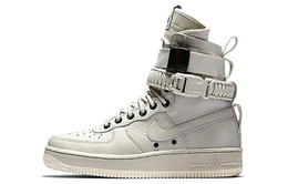 Nike: Светлые кроссовки  SF Air Force 1