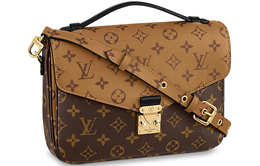 Louis Vuitton: Сумка 